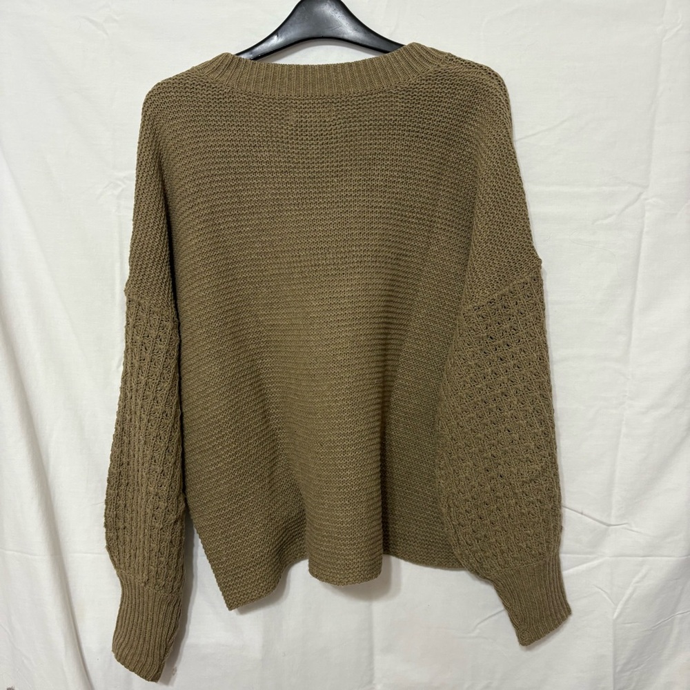 Cozy Mud Pie Oscar V-Neck Sweater. - Picture 3 of 8